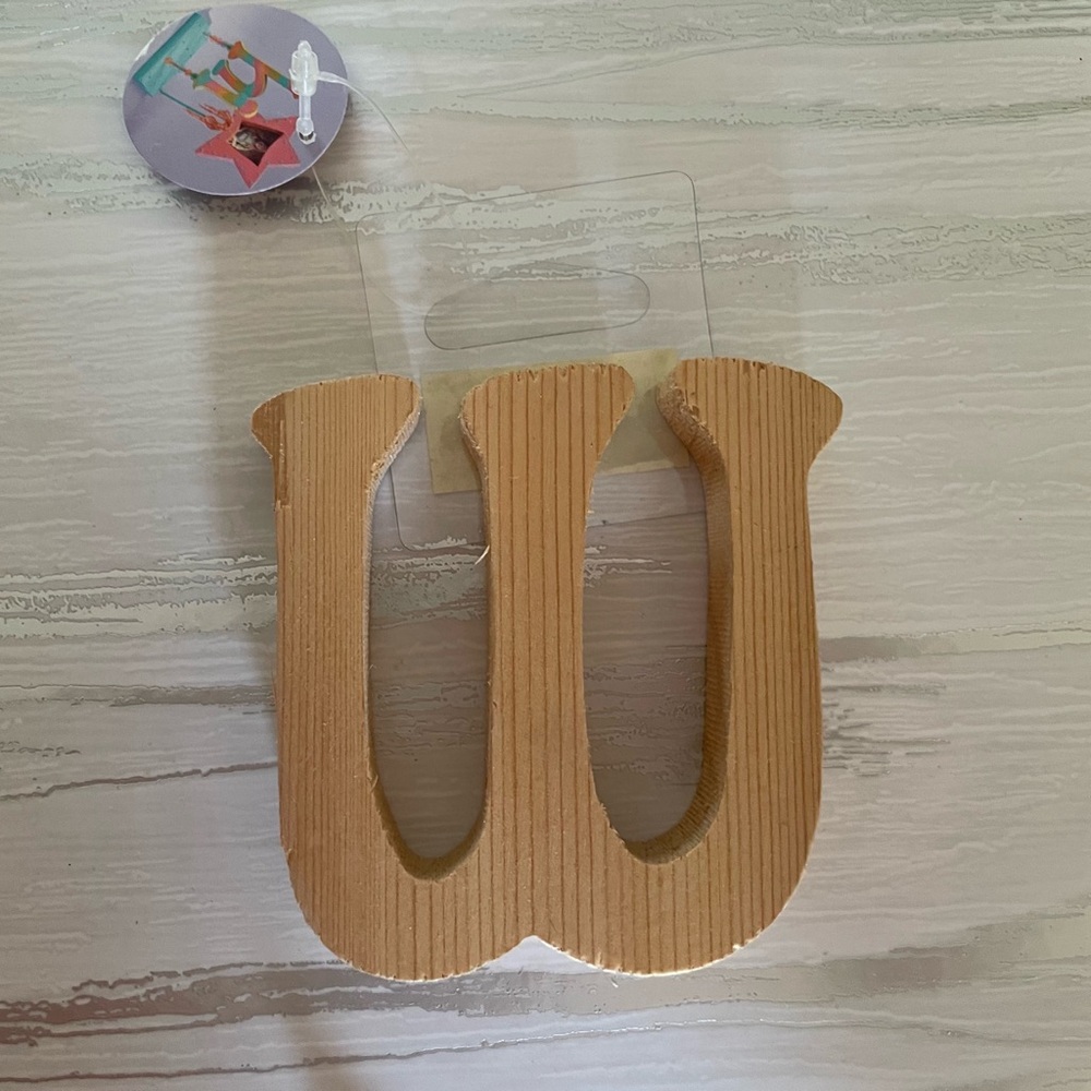 Wooden Letter (w)